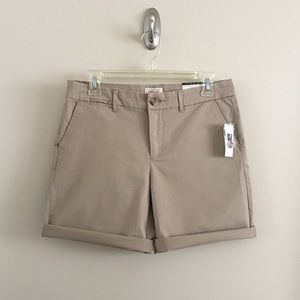 NWT Gap Boyfriend Khaki Shorts